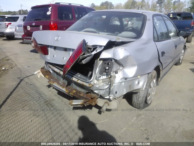 1HGCF8646XA135333 - 1999 HONDA ACCORD DX SILVER photo 6