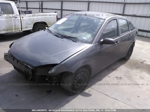 1FAHP34N87W299014 - 2007 FORD FOCUS ZX4/S/SE/SES ნაცრისფერი ფოტო 2