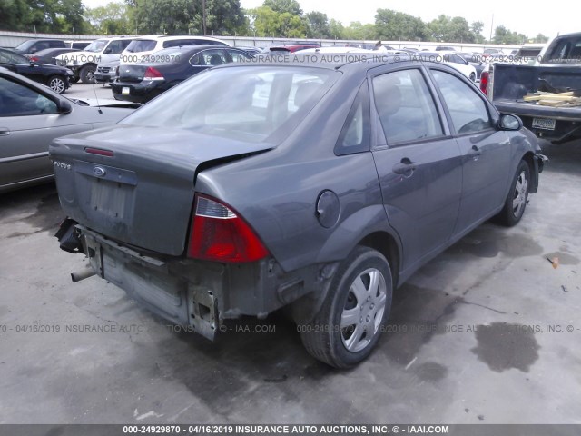 1FAHP34N87W299014 - 2007 FORD FOCUS ZX4/S/SE/SES ნაცრისფერი ფოტო 4