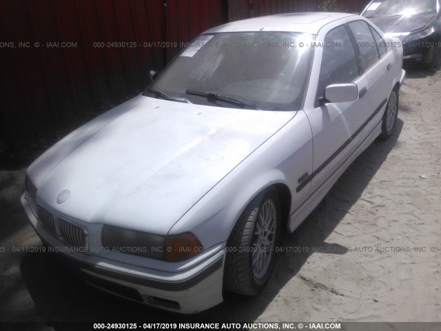 4USCD2326TLB30214 - 1996 BMW 328 I AUTOMATIC WHITE photo 2