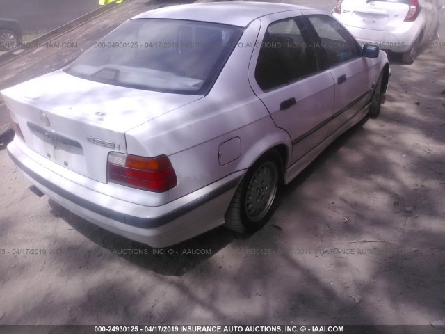 4USCD2326TLB30214 - 1996 BMW 328 I AUTOMATIC WHITE photo 4