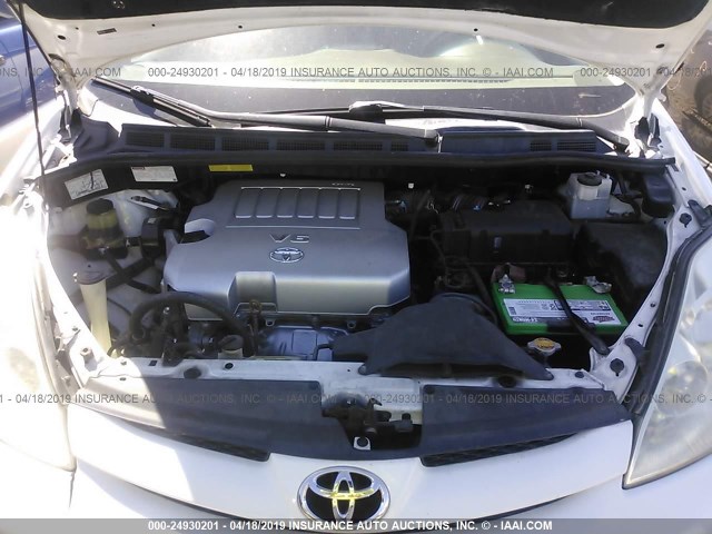 5TDKK4CC4AS300946 - 2010 TOYOTA SIENNA CE/LE WHITE photo 10