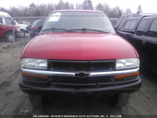 1GCDT19X138143690 - 2003 CHEVROLET S TRUCK S10 RED photo 6