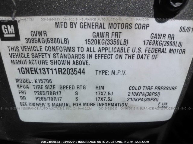 1GKEC16Z95J252179 - 2005 GMC YUKON XL C1500 SILVER photo 9