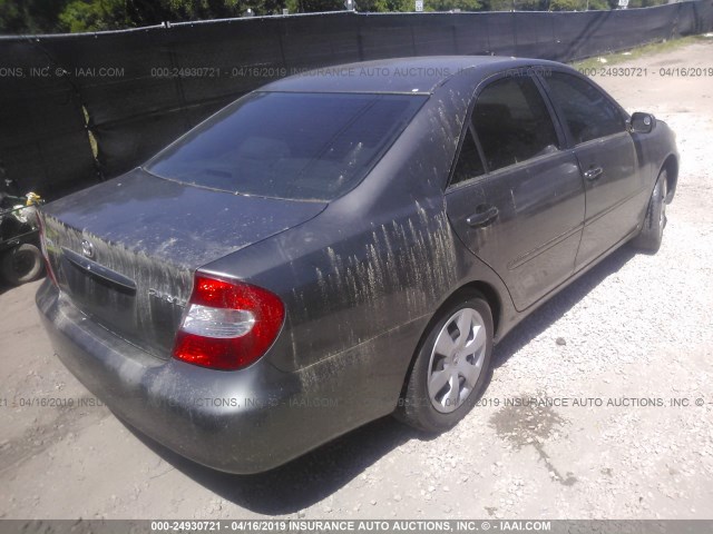 4T1BE32K62U526716 - 2002 TOYOTA CAMRY LE/XLE/SE GRAY photo 4