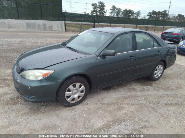 4T1BE32K33U759230 - 2003 TOYOTA CAMRY LE/XLE/SE GREEN photo 2