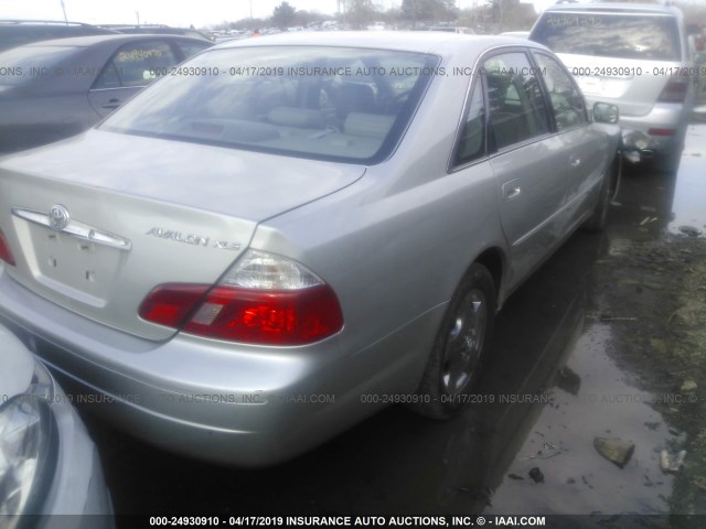 4T1BF28B83U296693 - 2003 TOYOTA AVALON XL/XLS SILVER photo 4