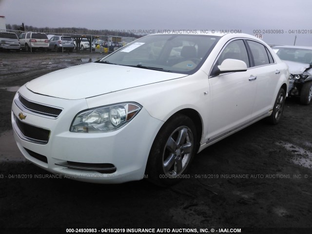 1G1ZK57B28F283749 - 2008 CHEVROLET MALIBU LTZ WHITE photo 2