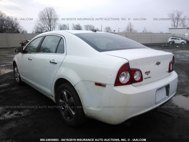 1G1ZK57B28F283749 - 2008 CHEVROLET MALIBU LTZ WHITE photo 3