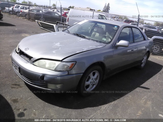 JT8BF22G5V5005684 - 1997 LEXUS ES 300 GRAY photo 2