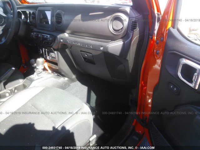 1C4GJXAG9JW276658 - 2018 JEEP WRANGLER SPORT ORANGE photo 5