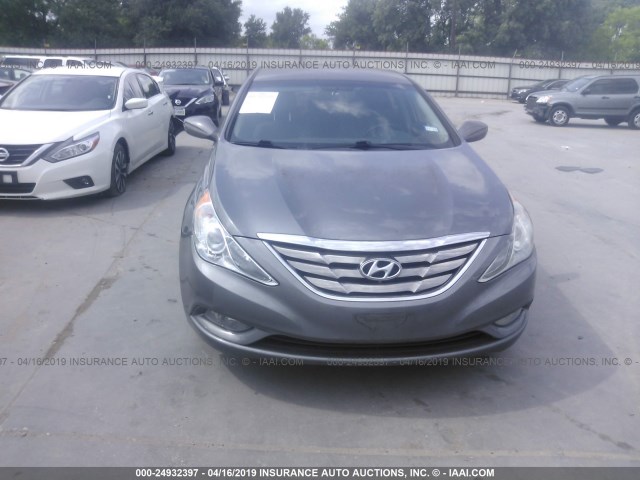 5NPEC4AC9BH188228 - 2011 HYUNDAI SONATA SE/LIMITED GRAY photo 6