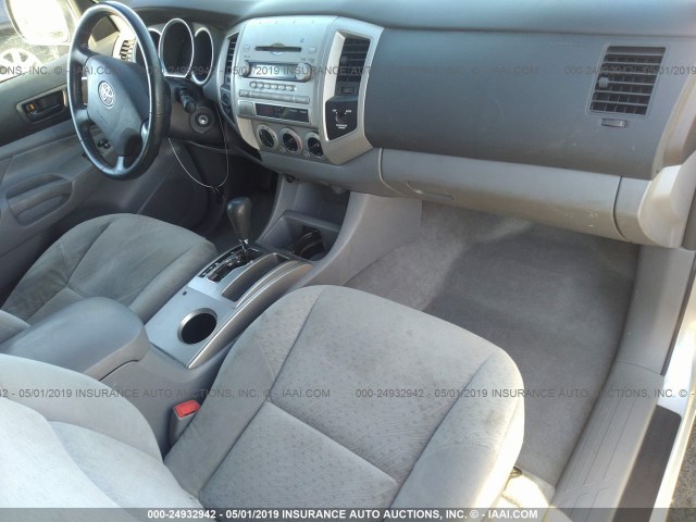 5TEUU42NX6Z216257 - 2006 TOYOTA TACOMA ACCESS CAB ვერცხლისფერი ფოტო 5