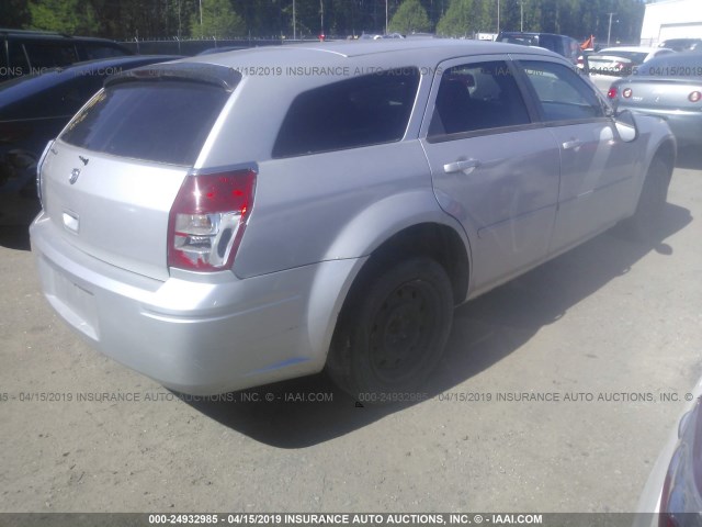 2D4FV47T36H238578 - 2006 DODGE MAGNUM SE SILVER photo 4