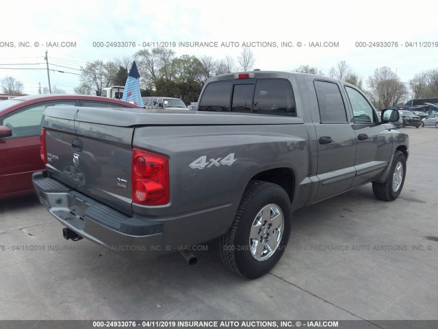 1D7HW48N75S243654 - 2005 DODGE DAKOTA QUAD SLT GRAY photo 4