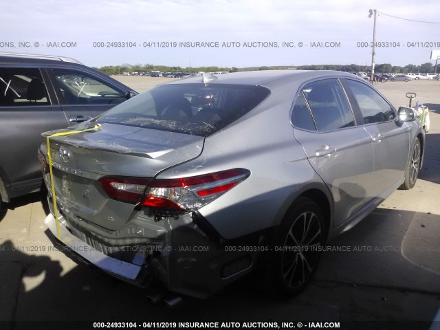 4T1B11HK0KU231635 - 2019 TOYOTA CAMRY L/LE/XLE/SE/XSE GRAY photo 4