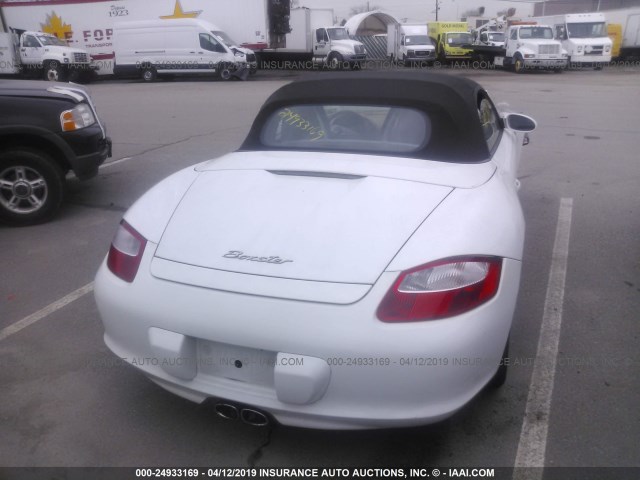 WP0CA29867U710246 - 2007 PORSCHE BOXSTER WHITE photo 10