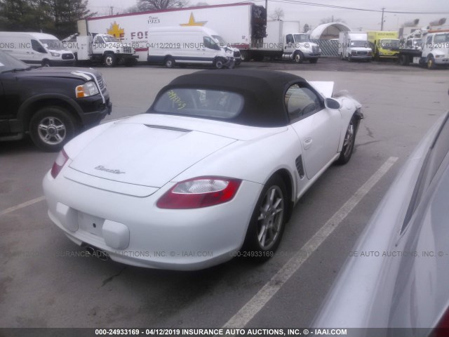 WP0CA29867U710246 - 2007 PORSCHE BOXSTER WHITE photo 4