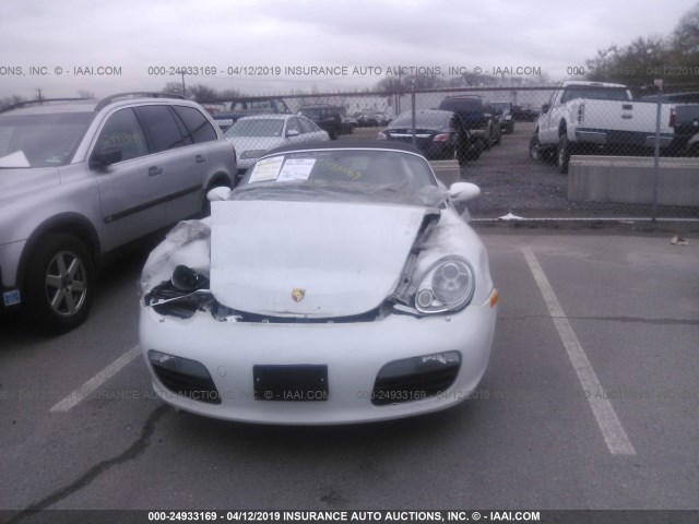 WP0CA29867U710246 - 2007 PORSCHE BOXSTER WHITE photo 6