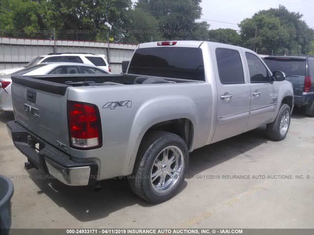 3GTP2VE34BG193941 - 2011 GMC SIERRA K1500 SLE SILVER photo 4