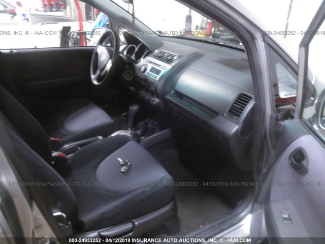 JHMGD38497S050730 - 2007 HONDA FIT GRAY photo 5