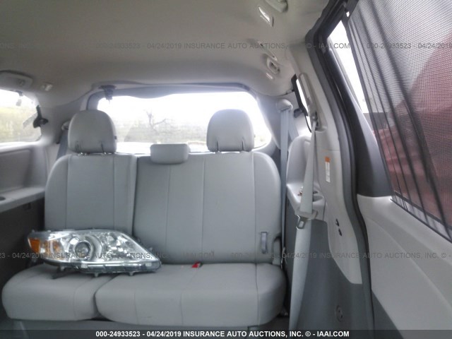 5TDYK3DC8FS601665 - 2015 TOYOTA SIENNA XLE/LIMITED GRAY photo 8