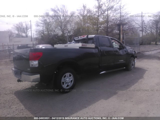 5TFCV541X8X005630 - 2008 TOYOTA TUNDRA DOUBLE CAB/DOUBLE CAB SR5 BLACK photo 4