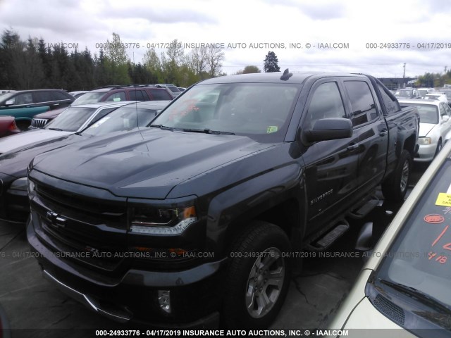 1GCUKRECXJF159075 - 2018 CHEVROLET SILVERADO K1500 LT BLACK photo 2