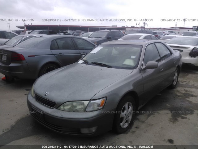 JT8BF28G0X0188404 - 1999 LEXUS ES 300 GRAY photo 2