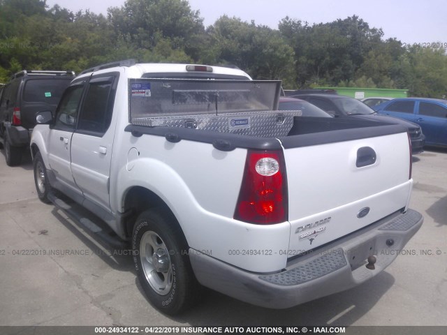 1FMZU67E72UD15658 - 2002 FORD EXPLORER SPORT TR  WHITE photo 3