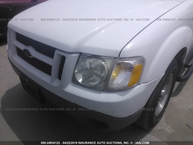 1FMZU67E72UD15658 - 2002 FORD EXPLORER SPORT TR  WHITE photo 6