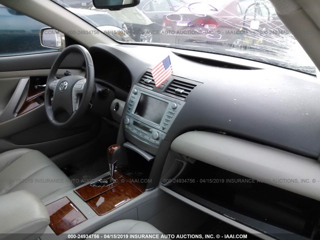 4T1BK46K19U594084 - 2009 TOYOTA CAMRY SE/LE/XLE TAN photo 5