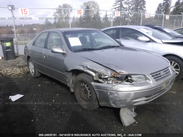 JT2BF28K5W0107085 - 1998 TOYOTA CAMRY LE/XLE GRAY photo 1