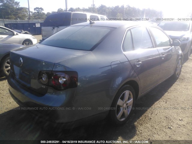 3VWRZ71K88M018631 - 2008 VOLKSWAGEN JETTA SE/SEL GRAY photo 4