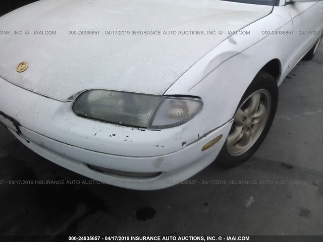 1YVGE31D1T5583425 - 1996 MAZDA MX-6 LS WHITE photo 6