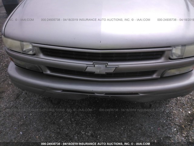 1GNEK13Z42R178550 - 2002 CHEVROLET TAHOE K1500 Champagne photo 6