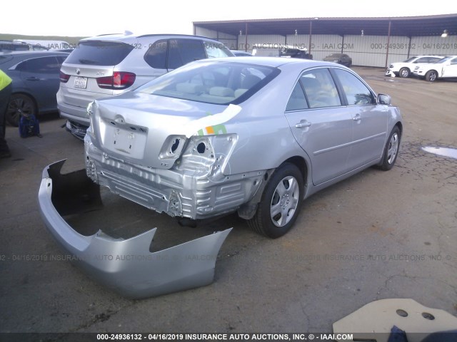 4T1BE46K07U627631 - 2007 TOYOTA CAMRY NEW GENERAT CE/LE/XLE/SE SILVER photo 4