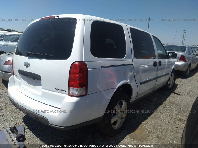 1GNDV231X8D157579 - 2008 CHEVROLET UPLANDER LS WHITE photo 4