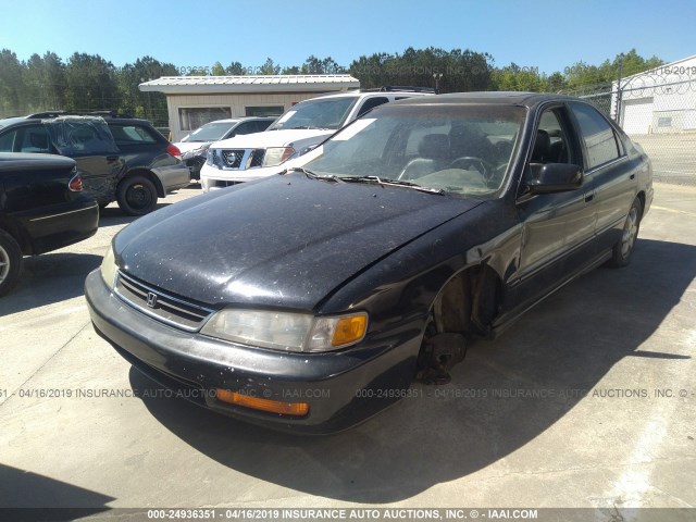 1HGCE6675TA009329 - 1996 HONDA ACCORD EX/EX-R BLACK photo 2