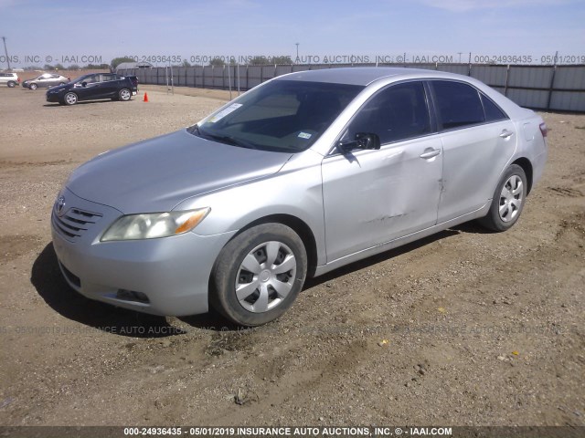 4T1BE46K67U082969 - 2007 TOYOTA CAMRY CE/LE/XLE/SE SILVER photo 2