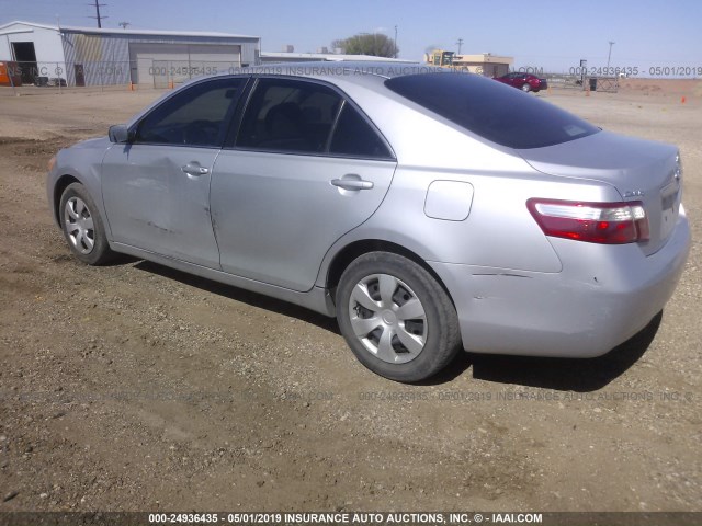 4T1BE46K67U082969 - 2007 TOYOTA CAMRY CE/LE/XLE/SE SILVER photo 3