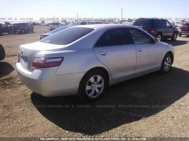 4T1BE46K67U082969 - 2007 TOYOTA CAMRY CE/LE/XLE/SE SILVER photo 4
