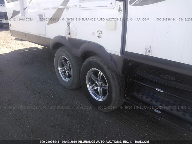 4X4FRLD28E1854257 - 2014 FOREST RIVER ROCKWOOD SIGNATURE  白色 照片 7