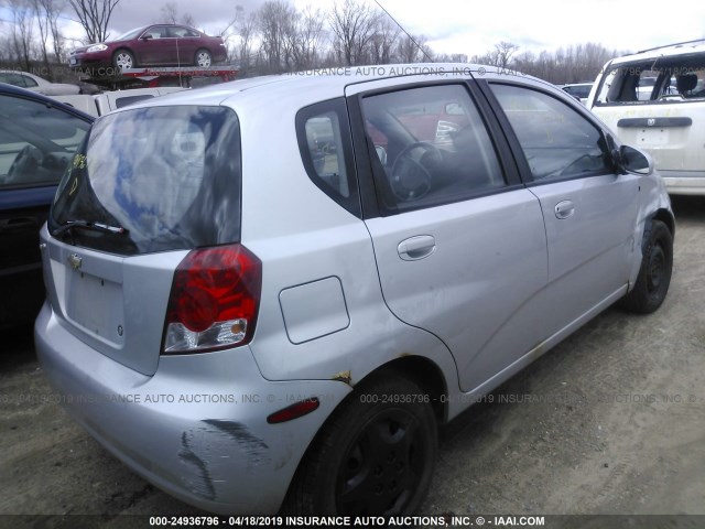 KL1TD666X7B767778 - 2007 CHEVROLET AVEO LS SILVER photo 4