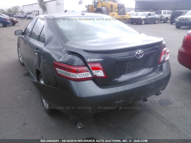 4T1BK3EK0BU131113 - 2011 TOYOTA CAMRY SE/LE/XLE GRAY photo 6