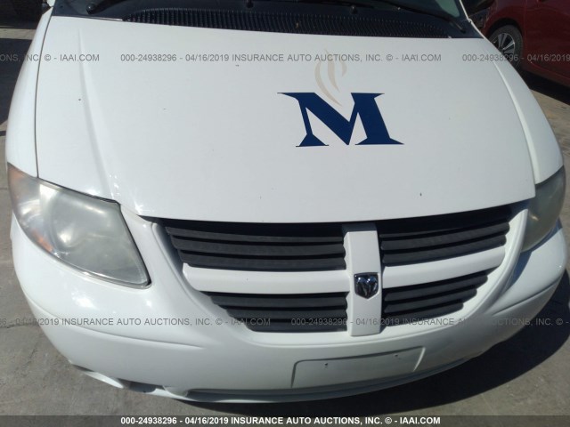 2D4GP44L67R149845 - 2007 DODGE GRAND CARAVAN SXT WHITE photo 6