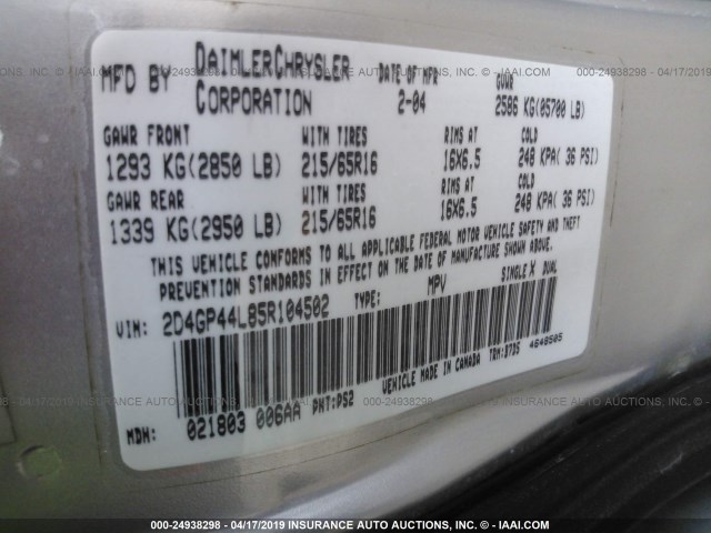 2D4GP44L85R104502 - 2005 DODGE GRAND CARAVAN SXT SILVER photo 9