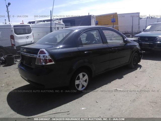 KL1TD5DE4AB122927 - 2010 CHEVROLET AVEO LS/LT შავი ფოტო 4