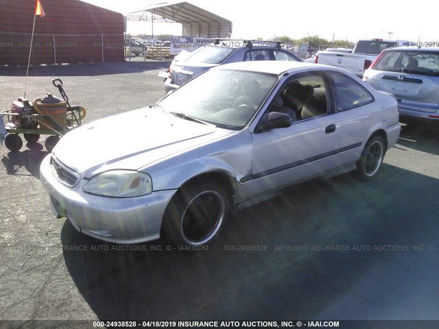 1HGEJ6226XL090205 - 1999 HONDA CIVIC DX SILVER photo 2