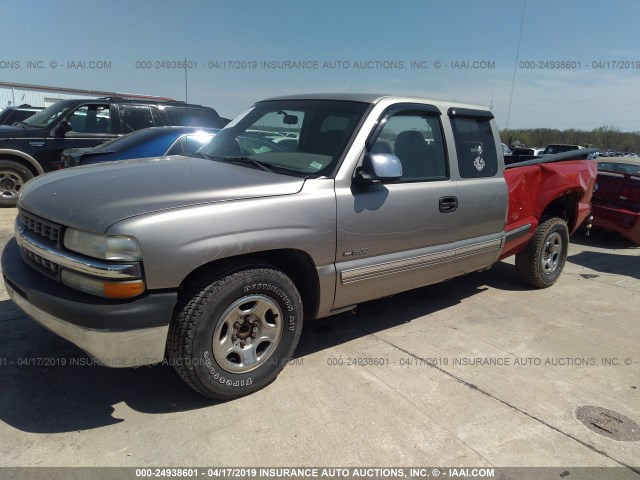 1GCEC19VXYZ277814 - 2000 CHEVROLET SILVERADO C1500 GOLD photo 2